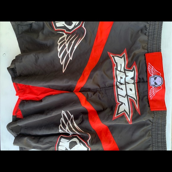 NWOT NO FEAR MMA SHORTS | size 38-40 / XXL - Picture 4 of 5